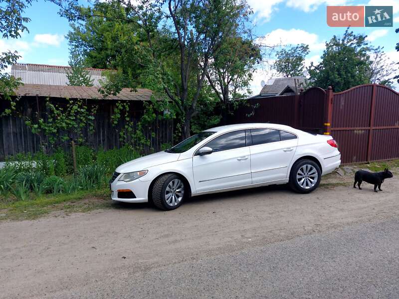 Купе Volkswagen CC / Passat CC 2010 в Малине