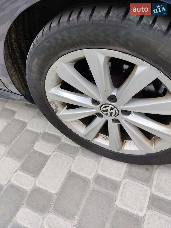 Купе Volkswagen CC / Passat CC 2011 в Киеве