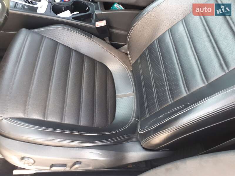 Купе Volkswagen CC / Passat CC 2011 в Львові