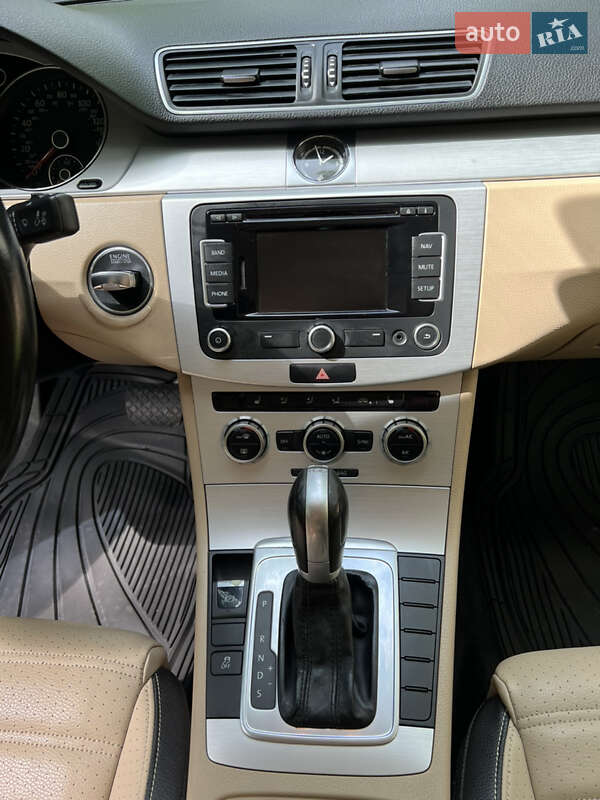 Купе Volkswagen CC / Passat CC 2014 в Луцке