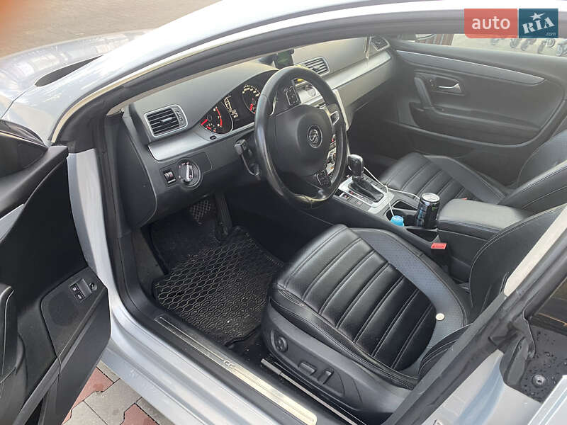 Купе Volkswagen CC / Passat CC 2012 в Тячеве