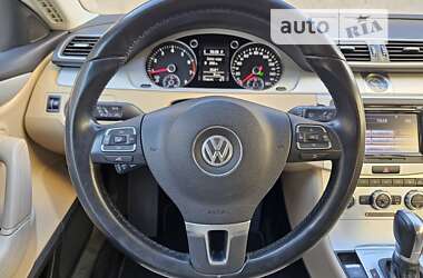 Купе Volkswagen CC / Passat CC 2013 в Киеве