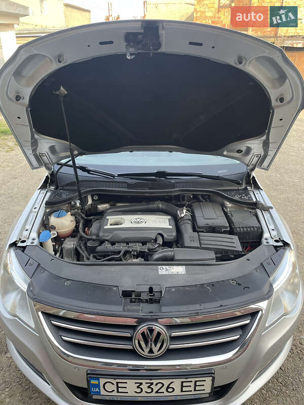Купе Volkswagen CC / Passat CC 2010 в Черновцах