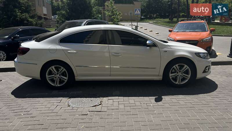 Купе Volkswagen CC / Passat CC 2013 в Киеве