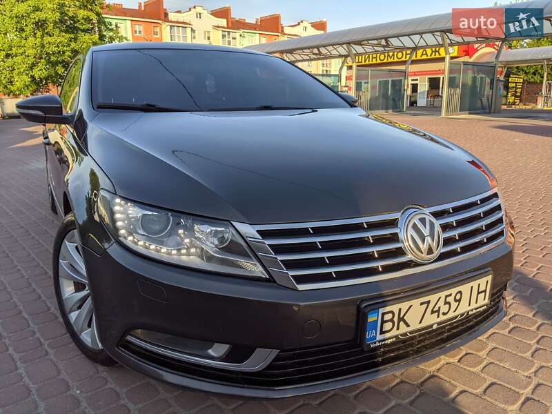 Купе Volkswagen CC / Passat CC 2012 в Рівному