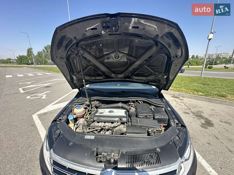 Купе Volkswagen CC / Passat CC 2014 в Виннице