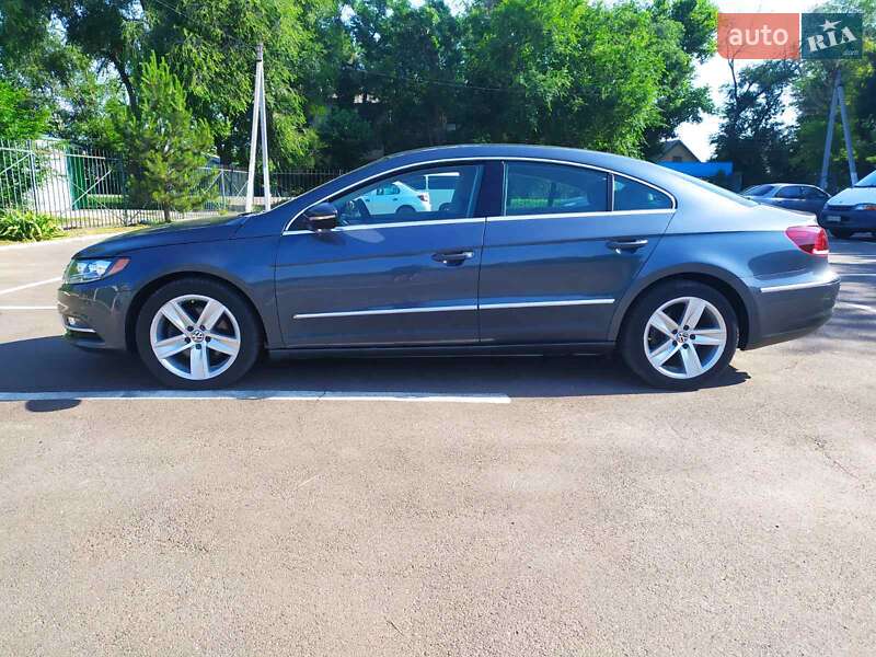 Купе Volkswagen CC / Passat CC 2012 в Сарате