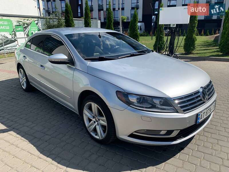 Купе Volkswagen CC / Passat CC 2012 в Киеве