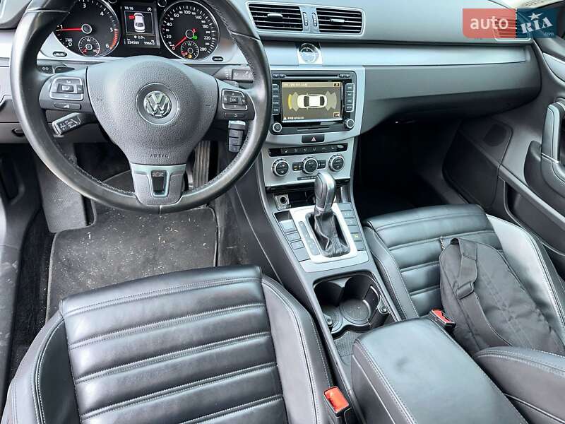 Купе Volkswagen CC / Passat CC 2014 в Трускавці