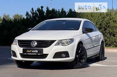 Купе Volkswagen CC / Passat CC 2011 в Києві