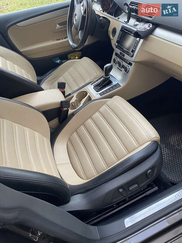 Купе Volkswagen CC / Passat CC 2013 в Ровно
