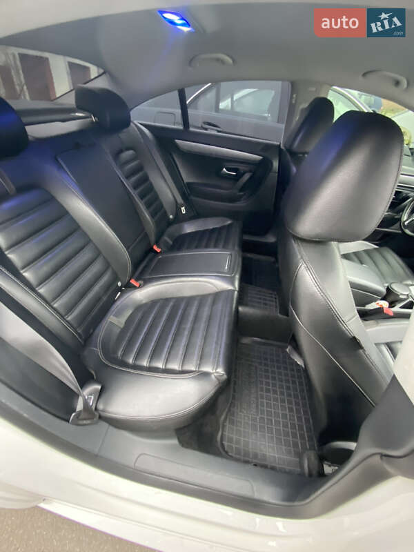 Купе Volkswagen CC / Passat CC 2010 в Каменец-Подольском