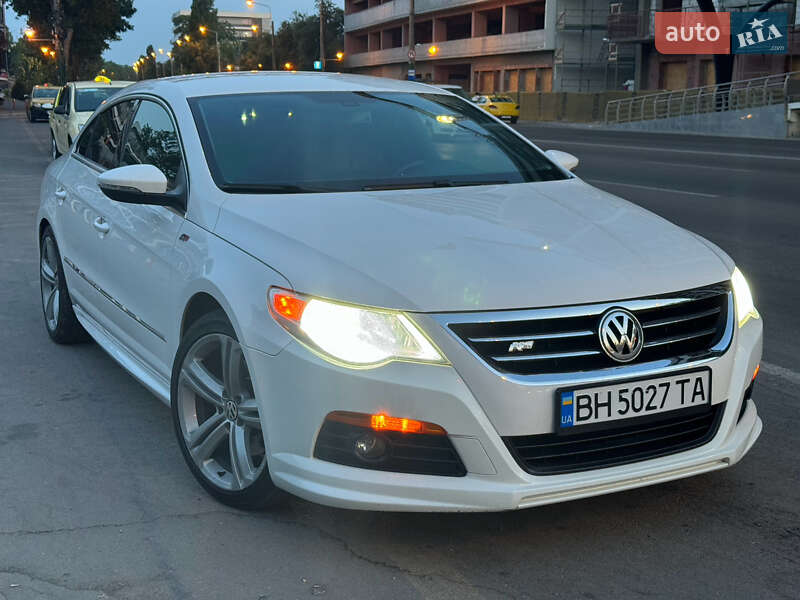 Купе Volkswagen CC / Passat CC 2010 в 