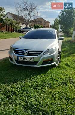 Купе Volkswagen CC / Passat CC 2010 в Роздільній