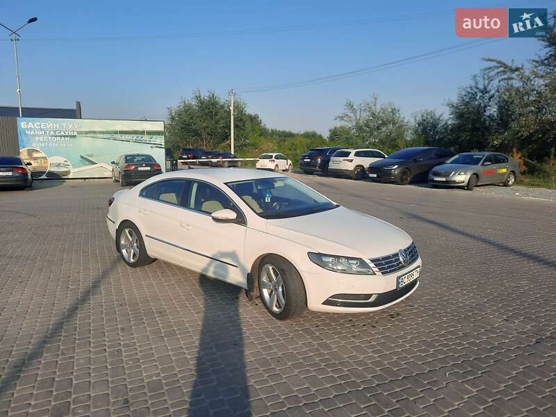 Купе Volkswagen CC / Passat CC 2013 в Львове