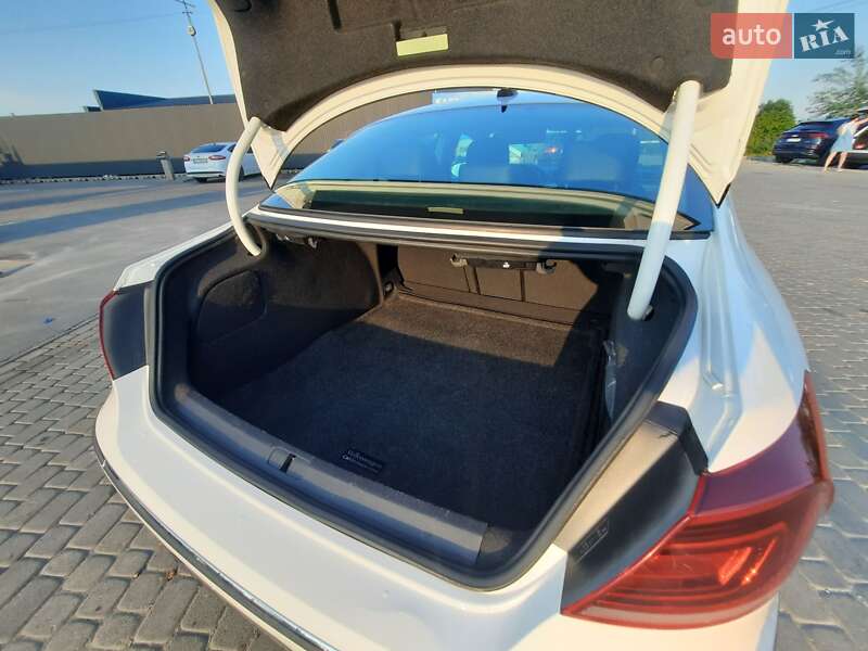 Купе Volkswagen CC / Passat CC 2013 в Львове