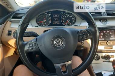 Купе Volkswagen CC / Passat CC 2013 в Львові