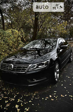 Купе Volkswagen CC / Passat CC 2012 в Киеве