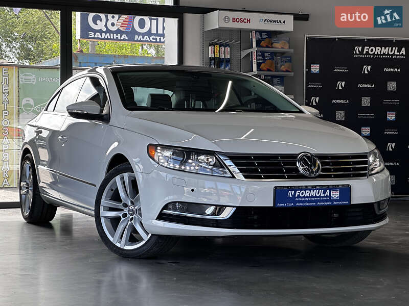 Купе Volkswagen CC / Passat CC 2013 в Нововолынске