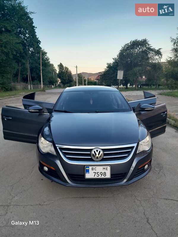 Купе Volkswagen CC / Passat CC 2010 в Бориславі