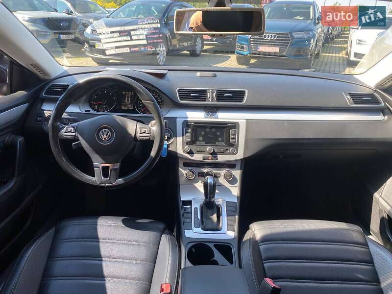 Купе Volkswagen CC / Passat CC 2013 в Львові