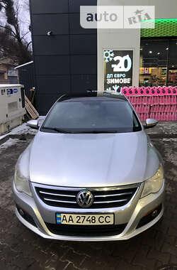 Купе Volkswagen CC / Passat CC 2010 в Киеве