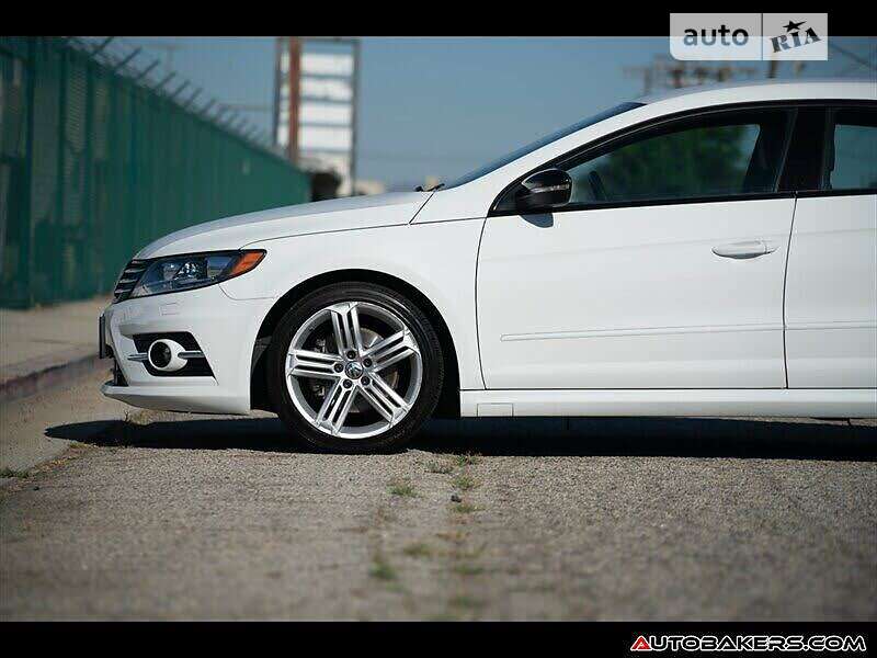 Купе Volkswagen CC / Passat CC 2015 в Львові