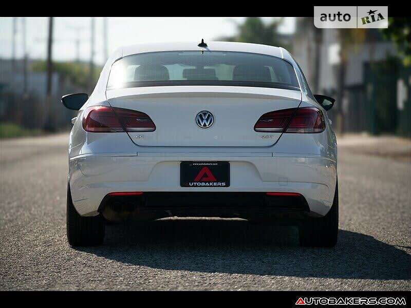 Купе Volkswagen CC / Passat CC 2015 в Львові