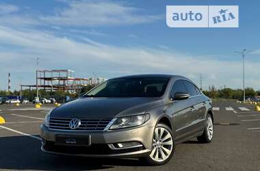 Купе Volkswagen CC / Passat CC 2013 в Киеве