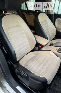 Купе Volkswagen CC / Passat CC 2013 в 