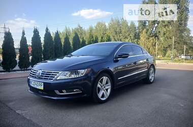 Купе Volkswagen CC / Passat CC 2015 в Киеве