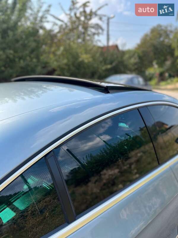 Купе Volkswagen CC / Passat CC 2011 в Виннице