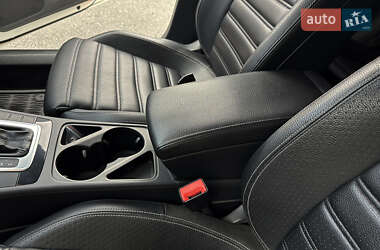 Купе Volkswagen CC / Passat CC 2013 в 