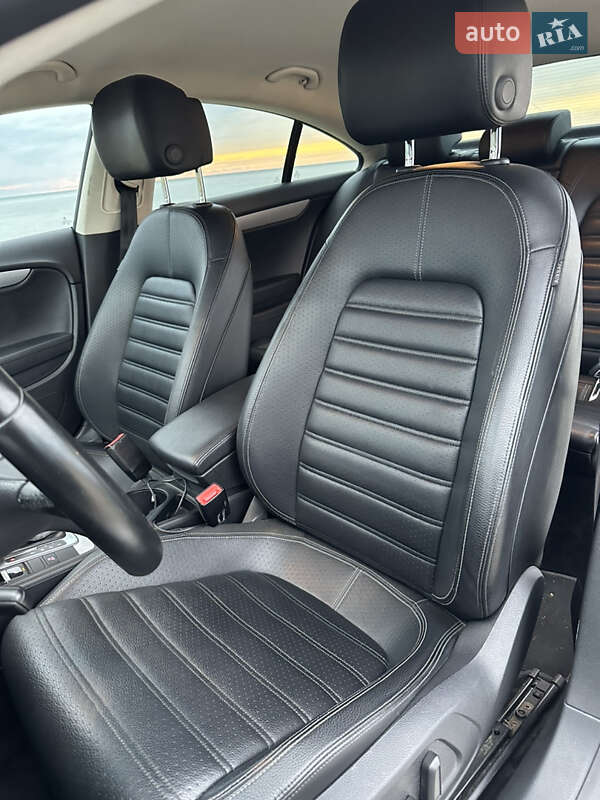 Купе Volkswagen CC / Passat CC 2013 в Херсоне