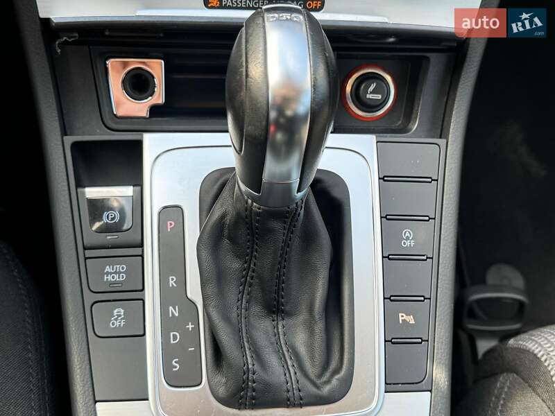 Купе Volkswagen CC / Passat CC 2014 в Киеве