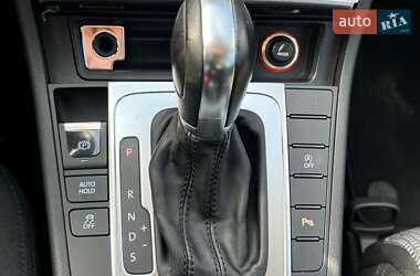 Купе Volkswagen CC / Passat CC 2014 в 