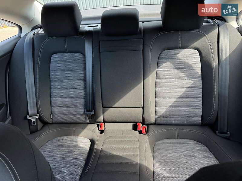 Купе Volkswagen CC / Passat CC 2014 в Киеве