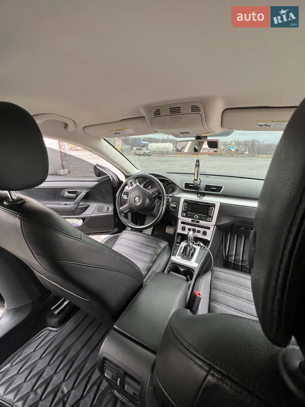 Купе Volkswagen CC / Passat CC 2014 в Староконстантинове