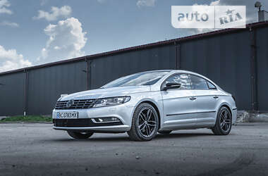 Купе Volkswagen CC / Passat CC 2012 в Львові