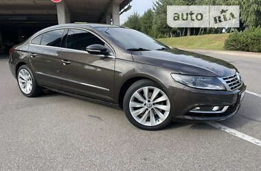 Купе Volkswagen CC / Passat CC 2013 в Киеве