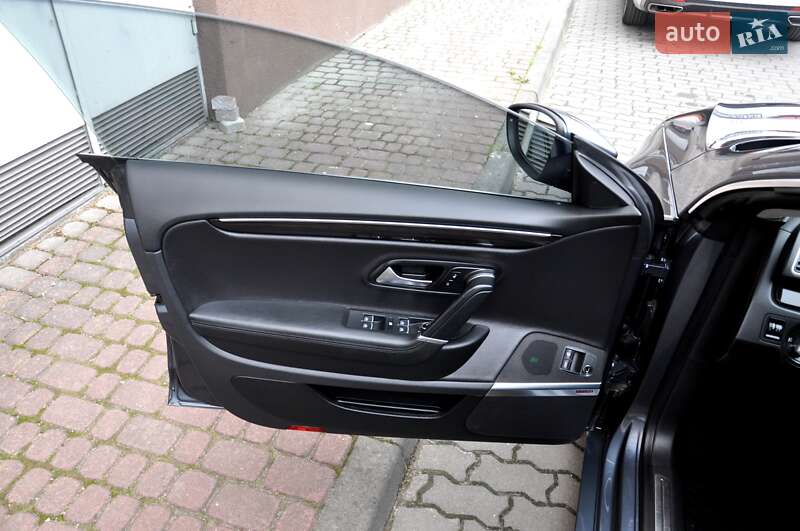 Купе Volkswagen CC / Passat CC 2013 в Львове