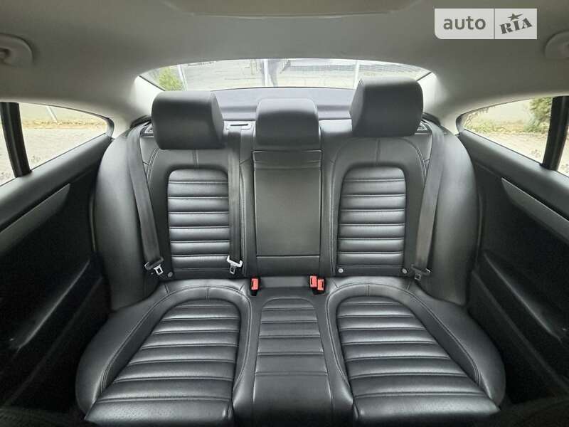 Купе Volkswagen CC / Passat CC 2013 в Львові