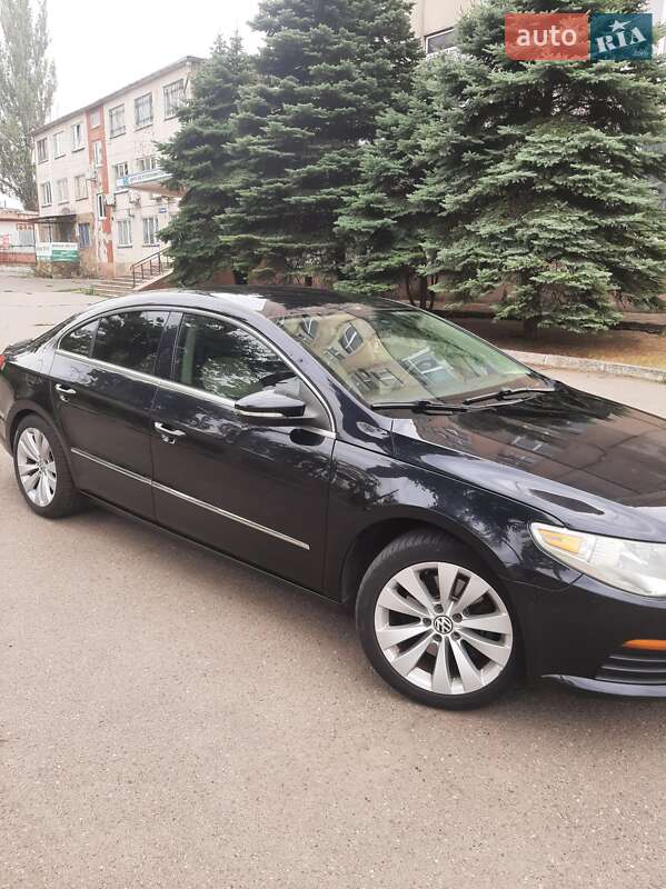 Купе Volkswagen CC / Passat CC 2010 в Николаеве