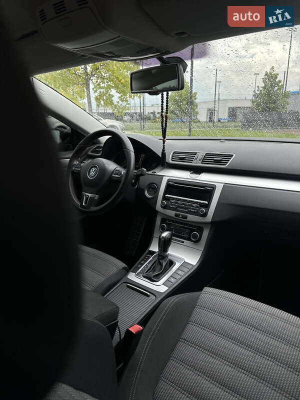 Купе Volkswagen CC / Passat CC 2011 в Мукачево