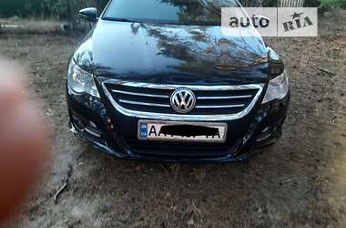 Купе Volkswagen CC / Passat CC 2011 в Києві