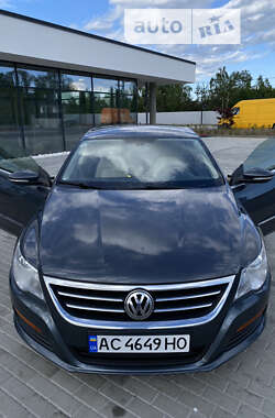 Купе Volkswagen CC / Passat CC 2011 в Мукачевому