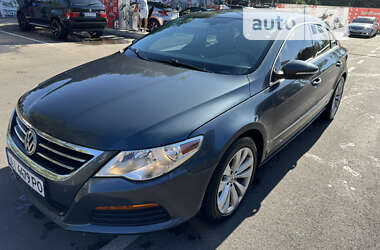 Купе Volkswagen CC / Passat CC 2011 в 