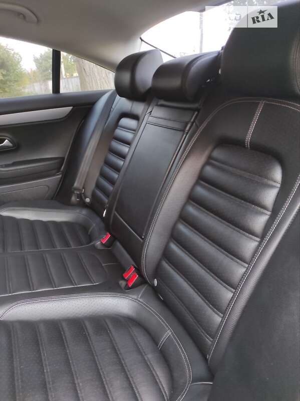 Купе Volkswagen CC / Passat CC 2012 в Івано-Франківську