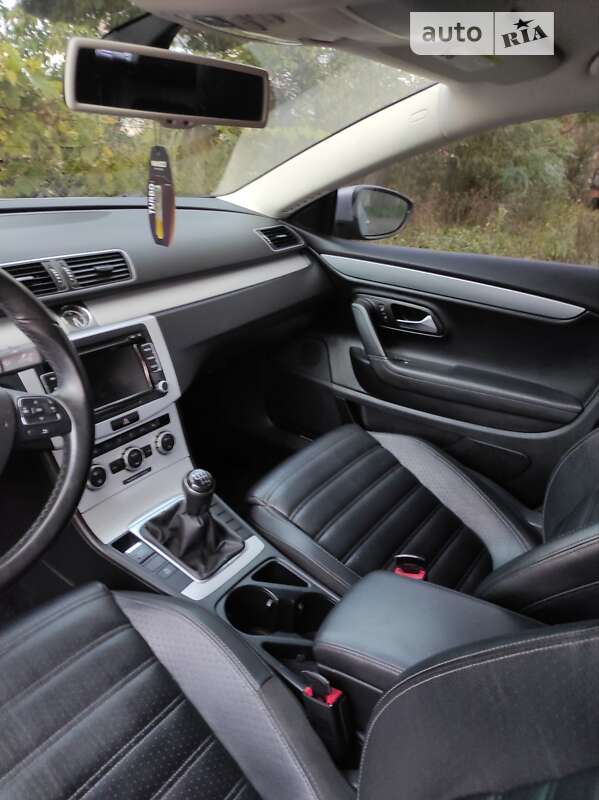 Купе Volkswagen CC / Passat CC 2012 в Івано-Франківську