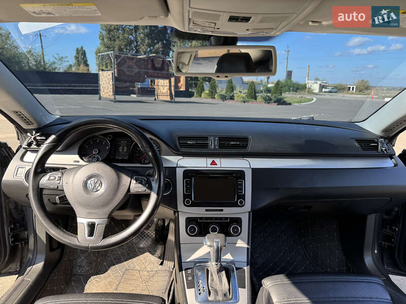 Купе Volkswagen CC / Passat CC 2010 в Голованевске